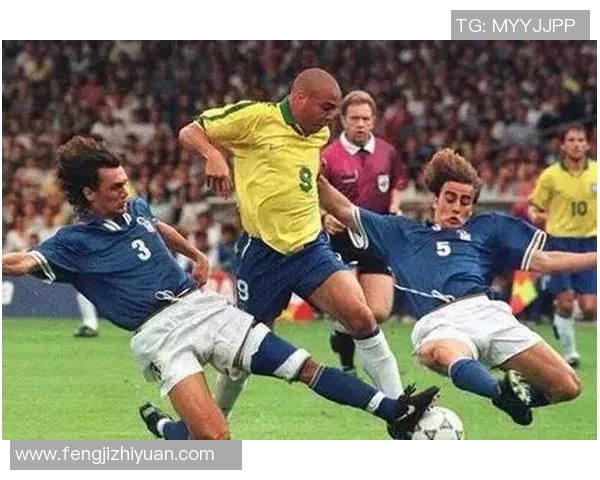 全球足球巨星的传奇故事与他们的辉煌成就解析